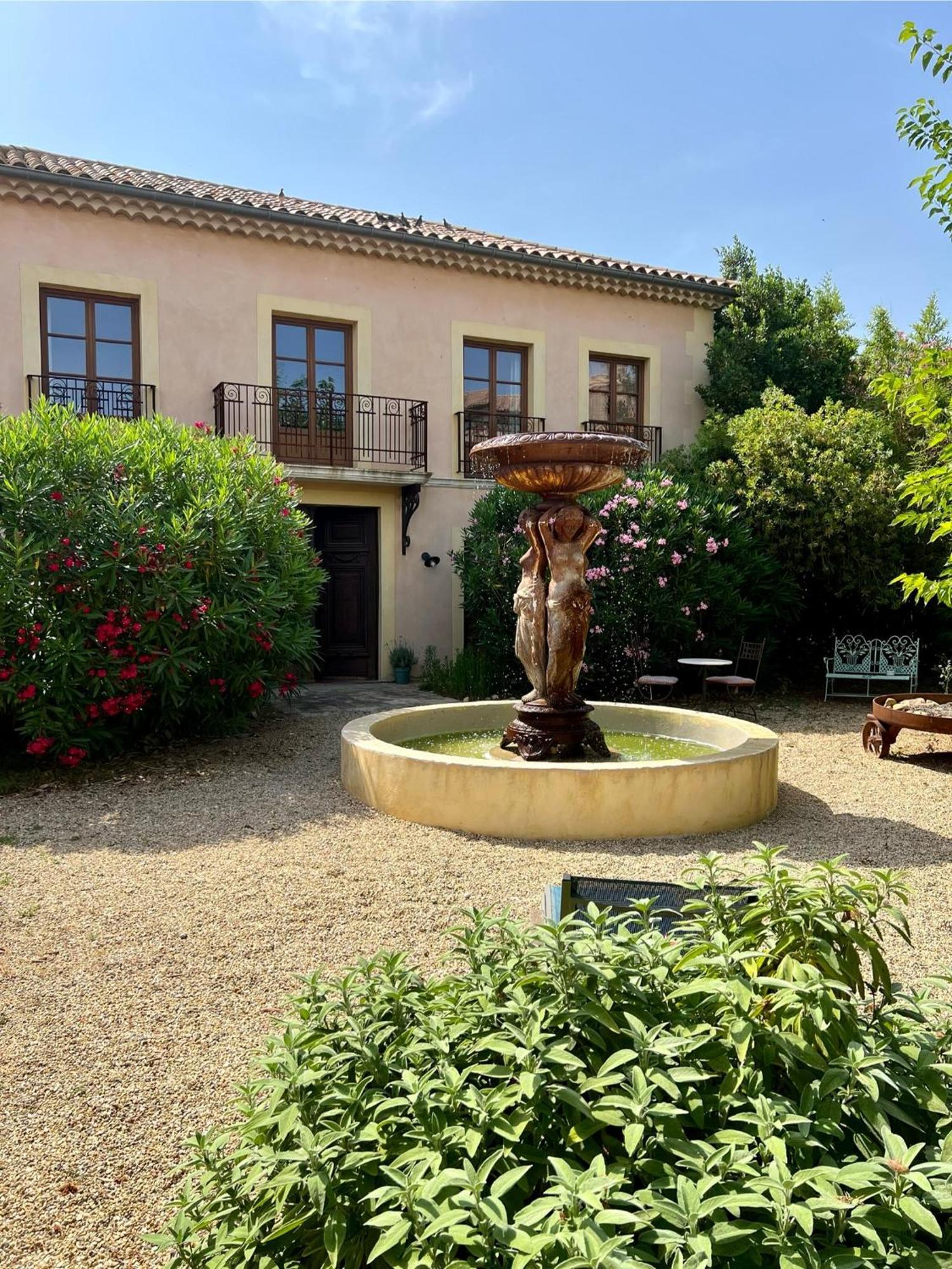 Vinauberge Poilhes Exterior foto